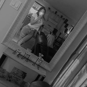 Meet your Posher, Claire